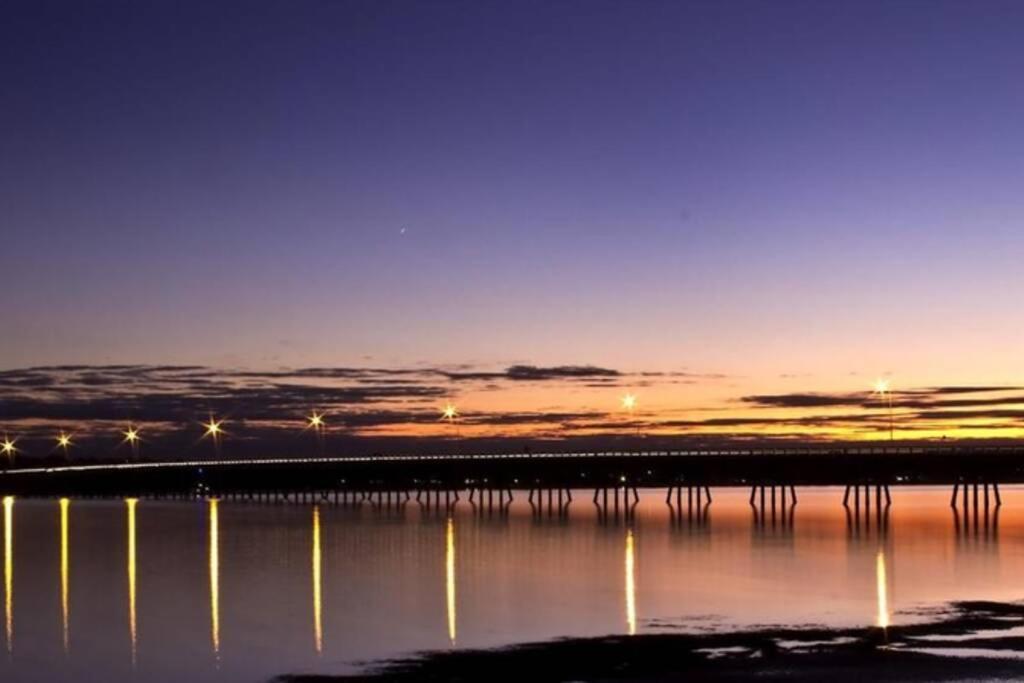 Bribie Island Unit With Pool - Amazing Beaches & Lifestyle! Bongaree Dış mekan fotoğraf