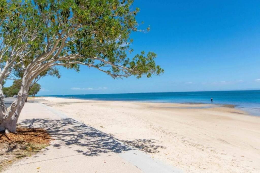 Bribie Island Unit With Pool - Amazing Beaches & Lifestyle! Bongaree Dış mekan fotoğraf