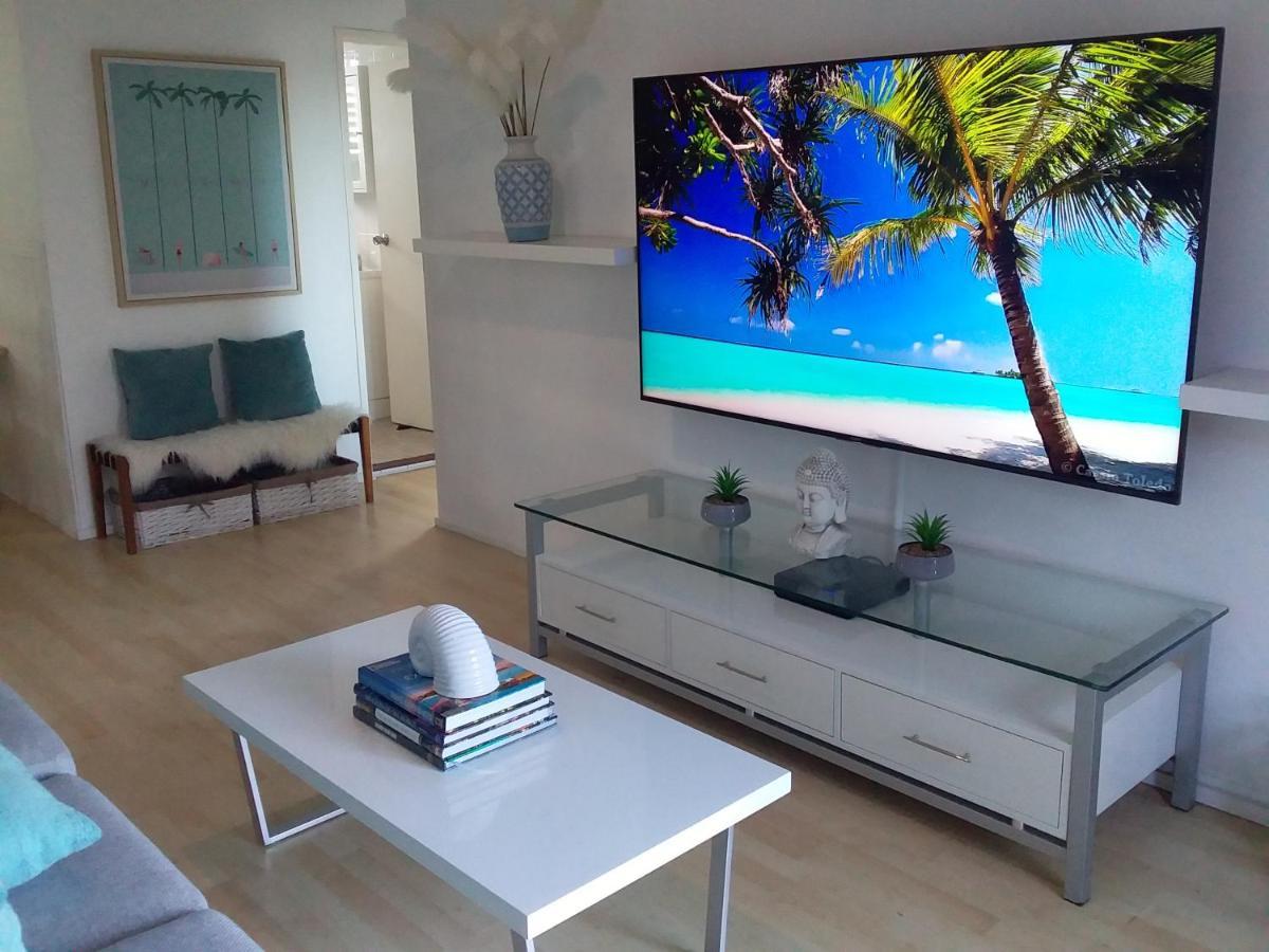 Bribie Island Unit With Pool - Amazing Beaches & Lifestyle! Bongaree Dış mekan fotoğraf